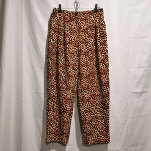 27x24 Cropped Leopard Dress Pants EUC #164